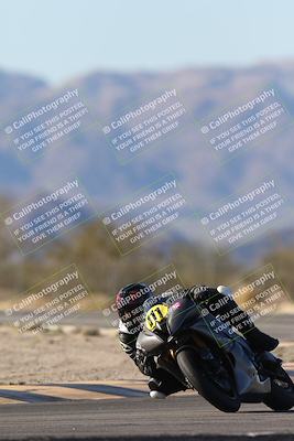 media/Dec-07-2025-CVMA (Sun) [[3e7d2de5dc]]/Race 12- Formula 40 MW and LW/